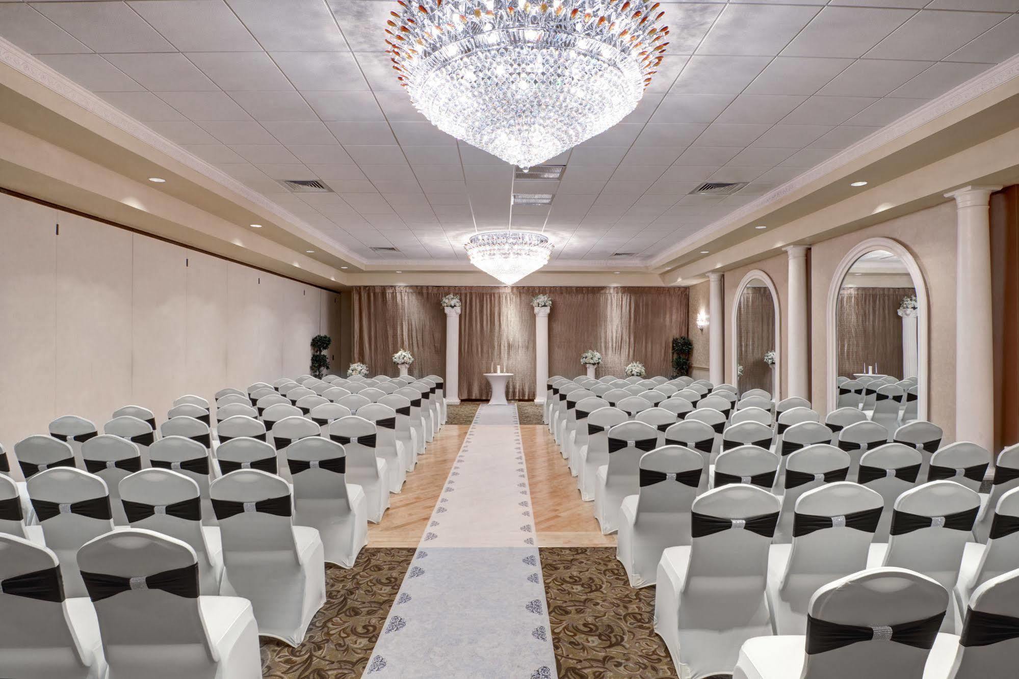 Ramada By Wyndham Toms River Exterior foto